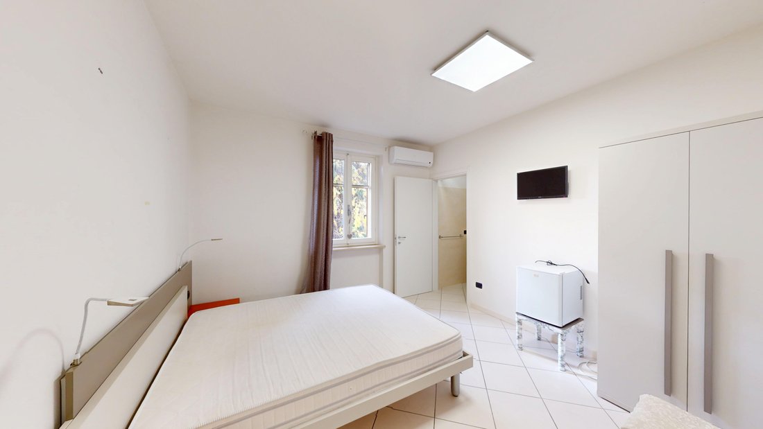 House in Monzambano, Lombardy, Italy 4 - 16962847