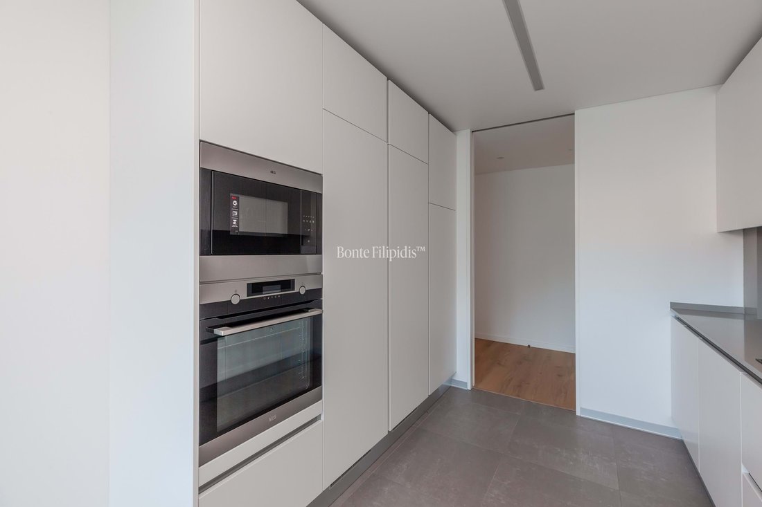 Apartment in Carcavelos e Parede, Lisbon, Portugal 3 - 16574957