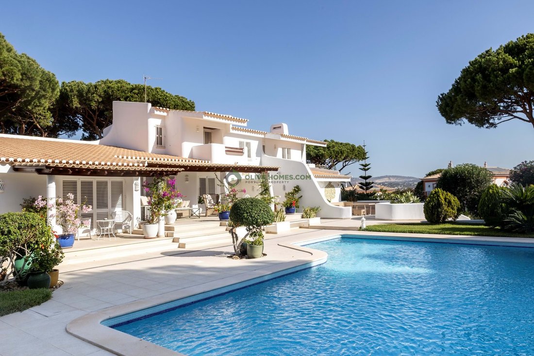 Villa in Olhos de Agua, Algarve, Portugal 1 - 16962889