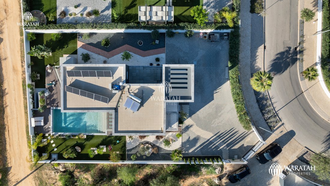 Villa in Alcantarilha, Algarve, Portugal 2 - 16963056