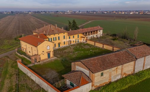 House in Fraschetta, Alessandria, Piedmont 1