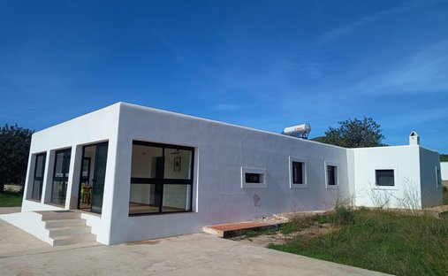 Country House in Sant Jordi de ses Salines, Sant Josep de sa Talaia, Balearic Islands 1