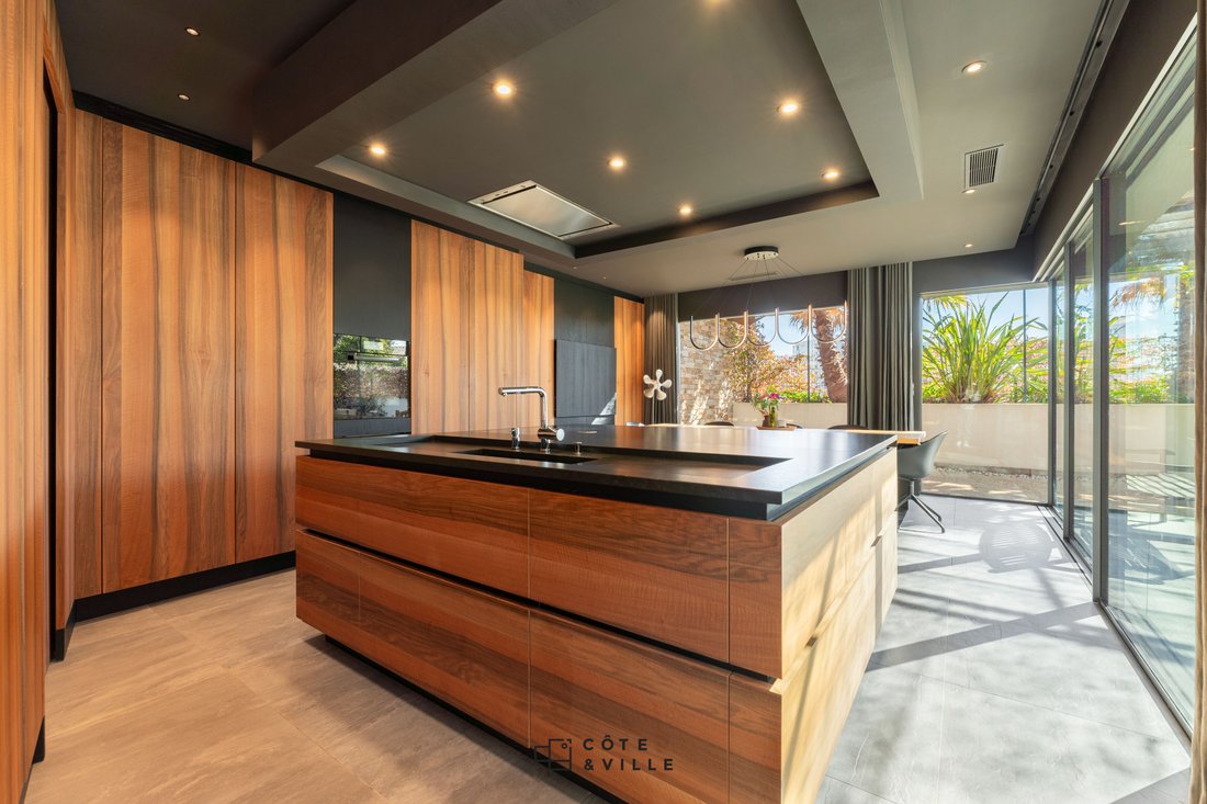 Villa in Mouret, 13e Arrondissement, Marseille 4 - 16858388