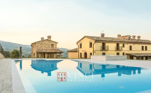 Casa de Campo en Caldarola, Marcas, Italia 1