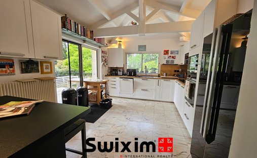House in Gaillan-en-Medoc, Nouvelle-Aquitaine, France 1