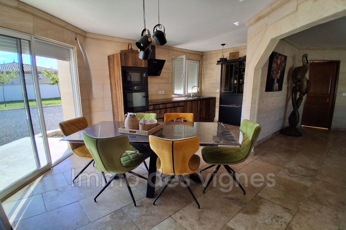 Villa in Lagrave-Le Bourg, Ambares-et-Lagrave, France 3 - 16964264