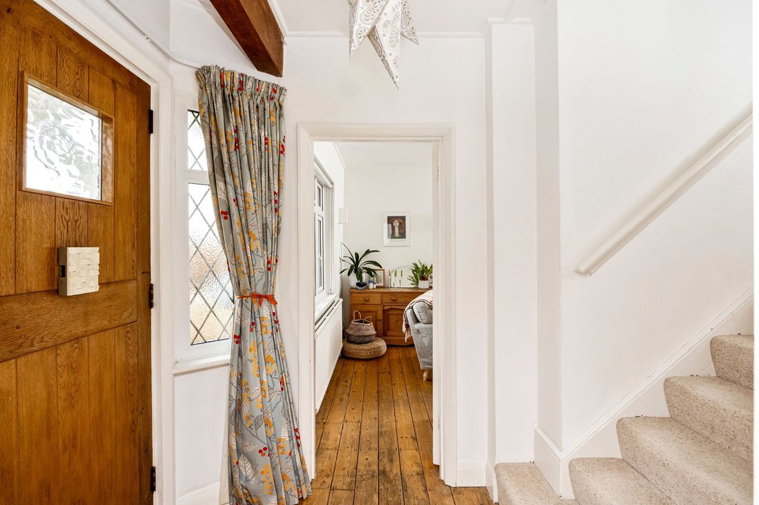 House in Steyning, England 5 - 16966761