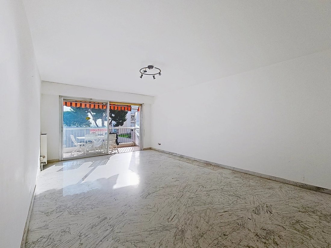 Apartment in Saint-Laurent-du-Var, Provence-Alpes-Côte d'Azur, France 5 - 16964460