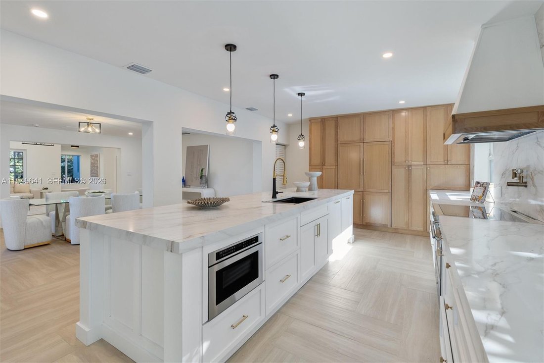 House in Miami, Florida, United States 5 - 16968057