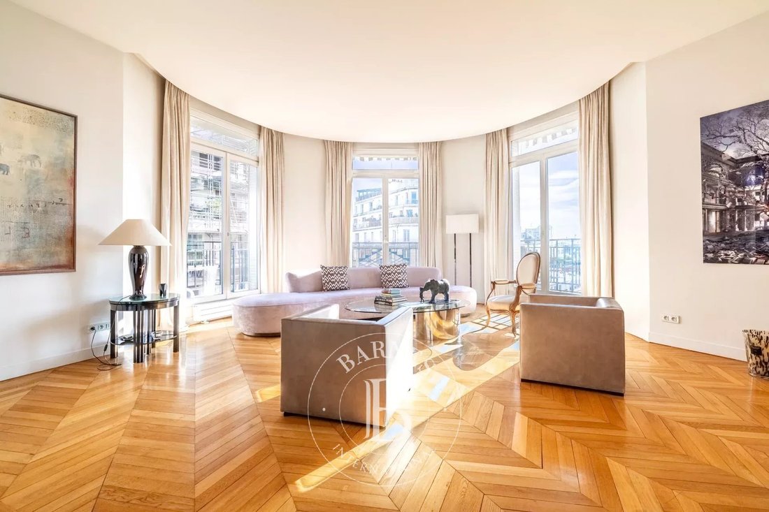 Apartment in Muette Nord, Paris 16e Arrondissement, Paris 2 - 16966550