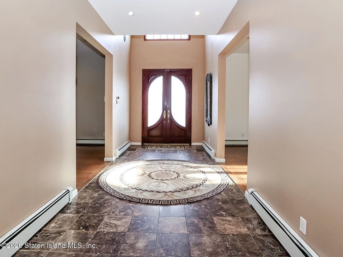 House in New York, New York, United States 5 - 16965313