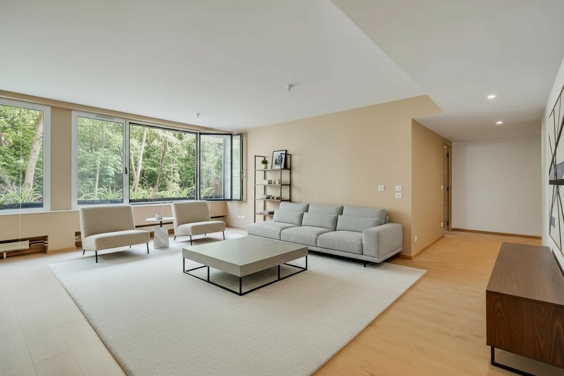 Apartment in Neuilly-sur-Seine, Ile-de-France, France 1 - 16968082