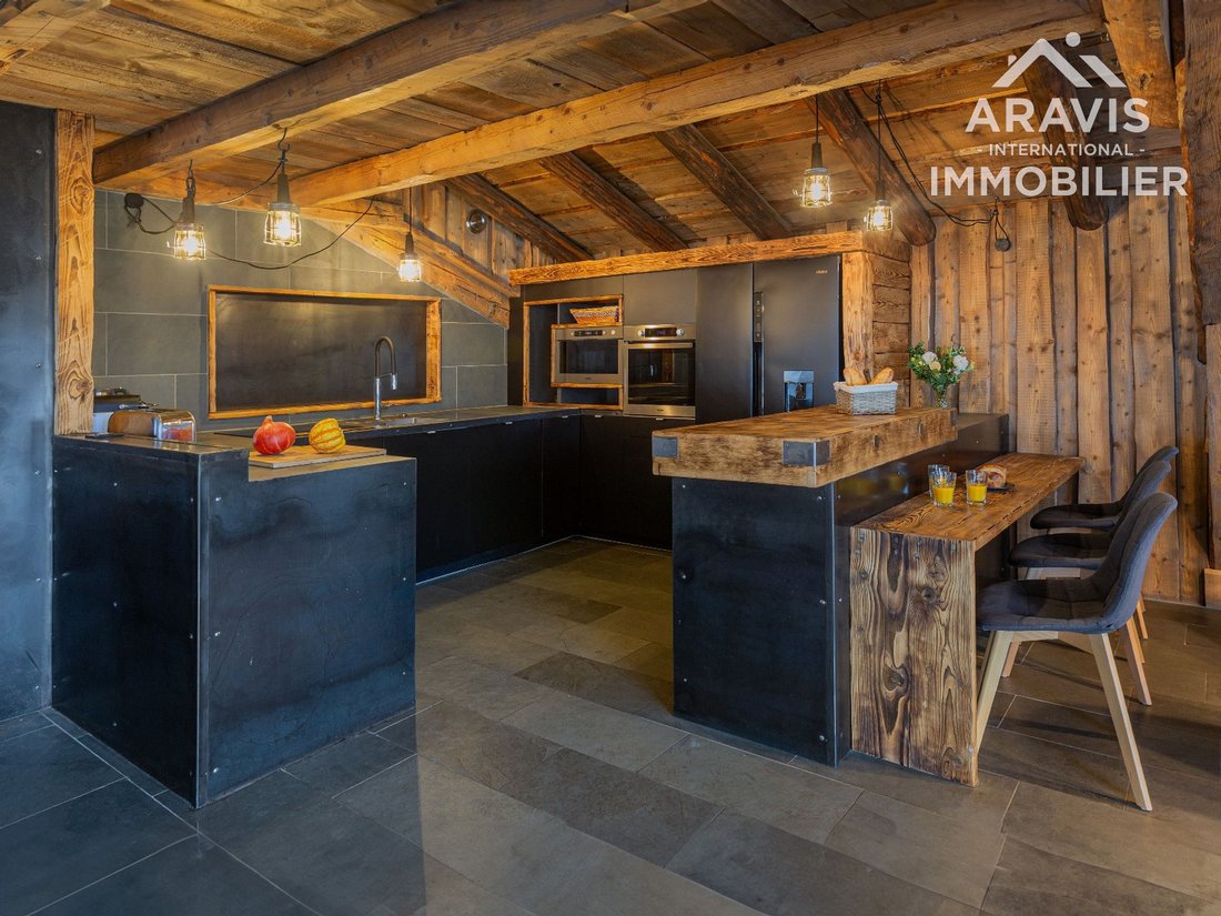 Casa en Le Grand-Bornand, Auvernia-Ródano-Alpes, Francia 1 - 16965564