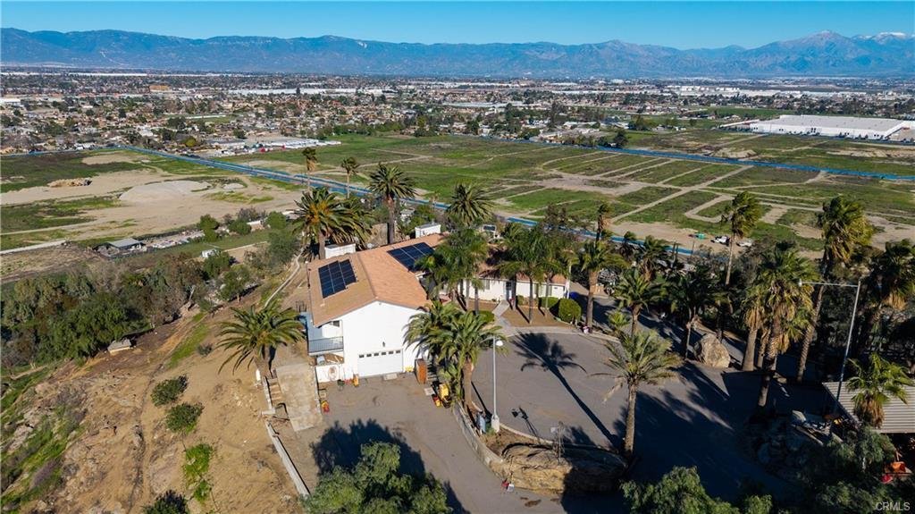 House in Bloomington, California, United States 1 - 16964807