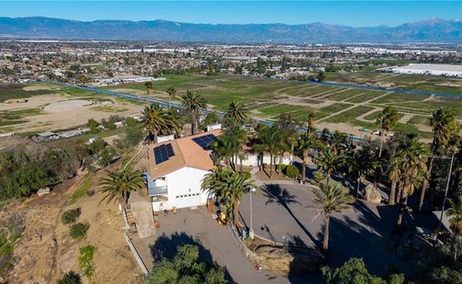 House in Bloomington, California, United States 1