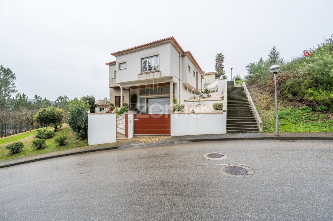 House in Gondomar (Sao Cosme), Valbom e Jovim, Porto District, Portugal 1 - 16967221