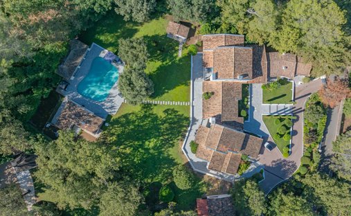 Villa in Village-Saint Julien-Saint Pierre, Biot, France 1
