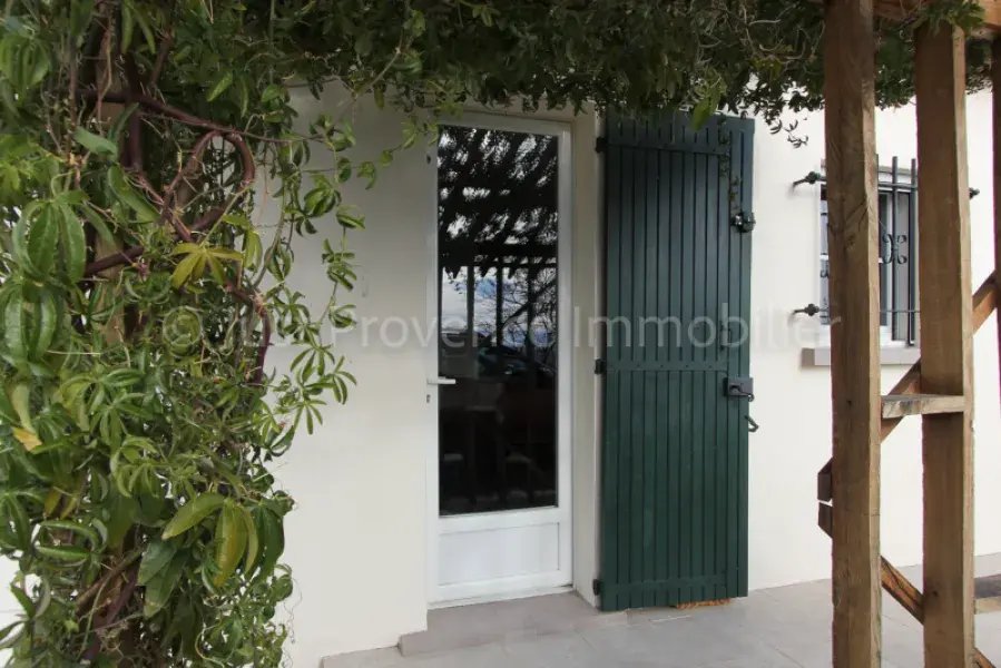 House in Saint-Hippolyte-le-Graveyron, Provence-Alpes-Côte d'Azur, France 3 - 16966273