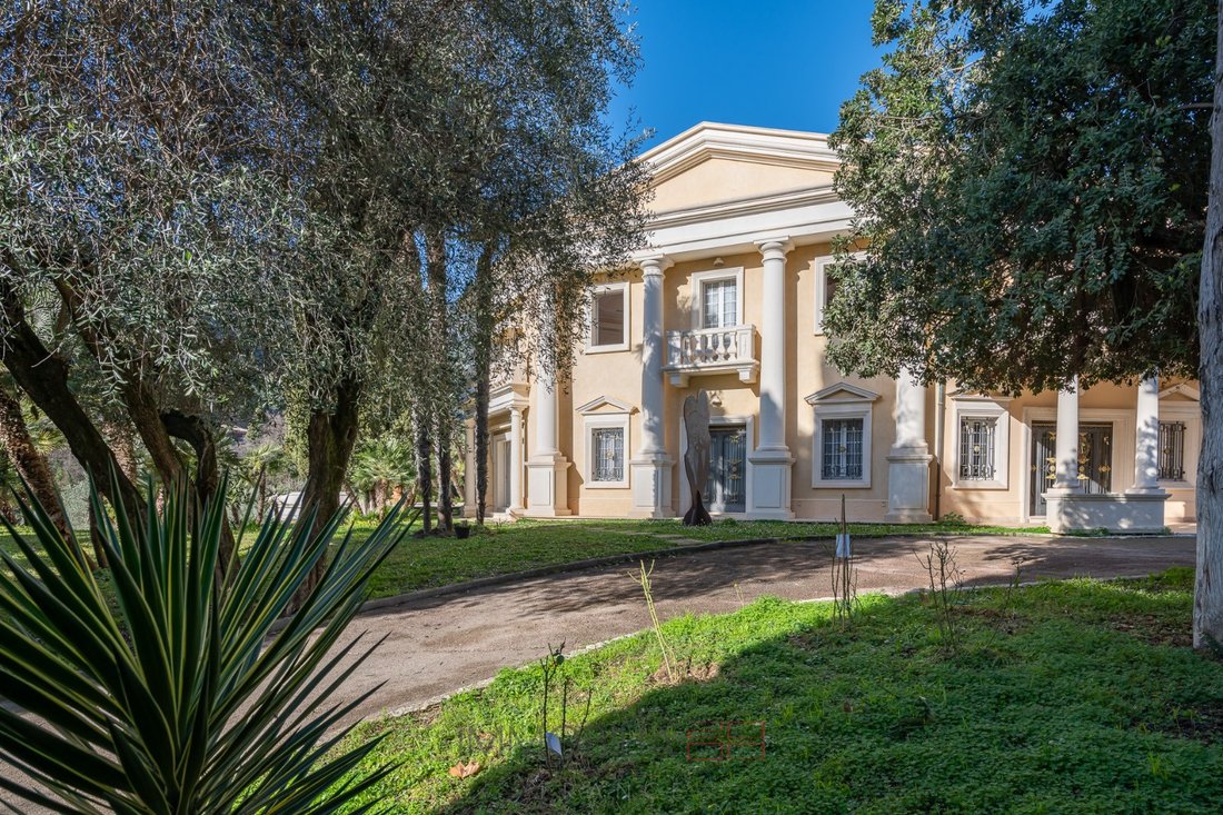House in Menton, Provence-Alpes-Côte d'Azur, France 1 - 16963992