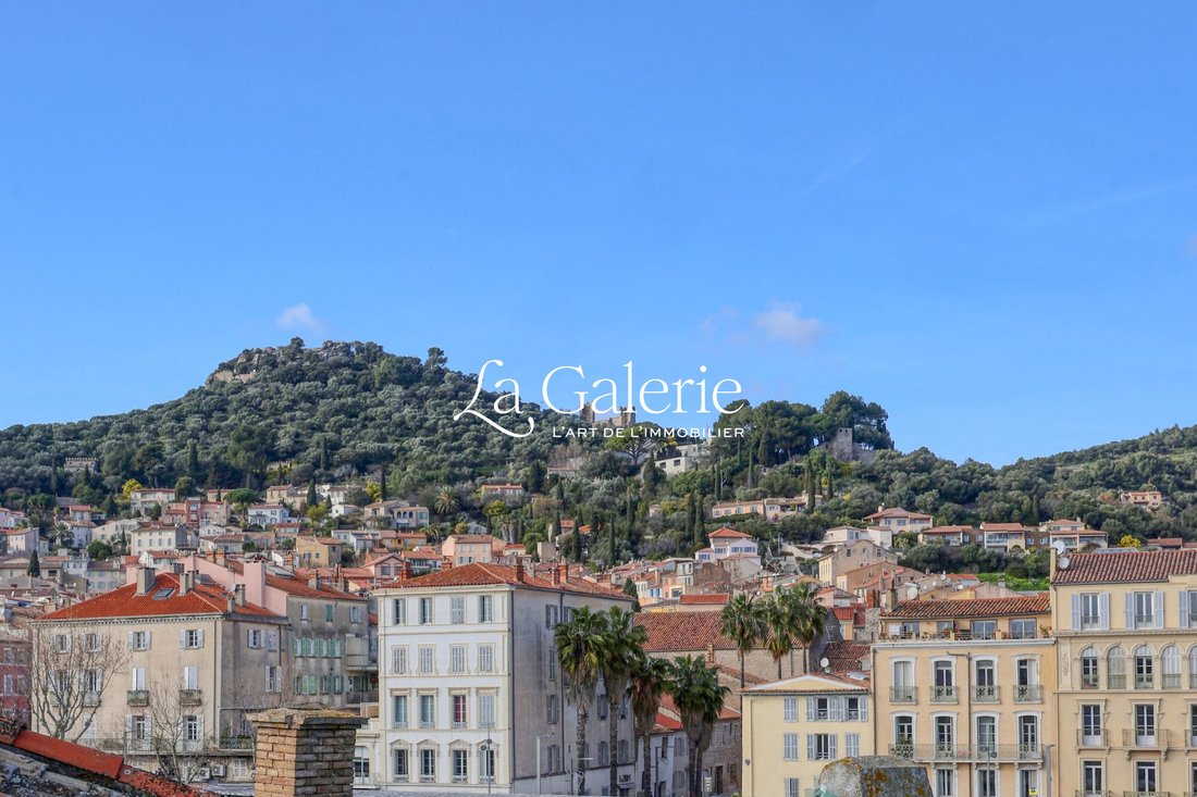 House in Hyeres, Provence-Alpes-Côte d'Azur, France 1 - 16967510