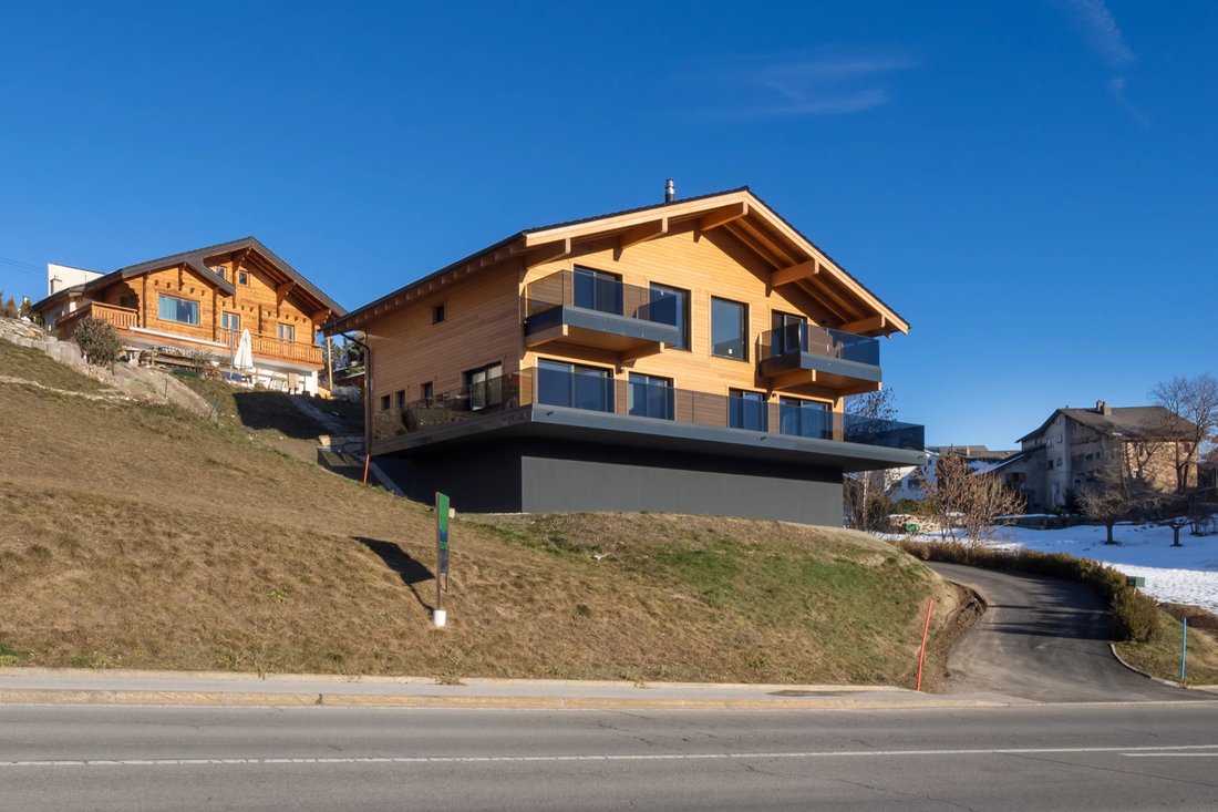 Chalet in Lens, Valais, Switzerland 5 - 16608001