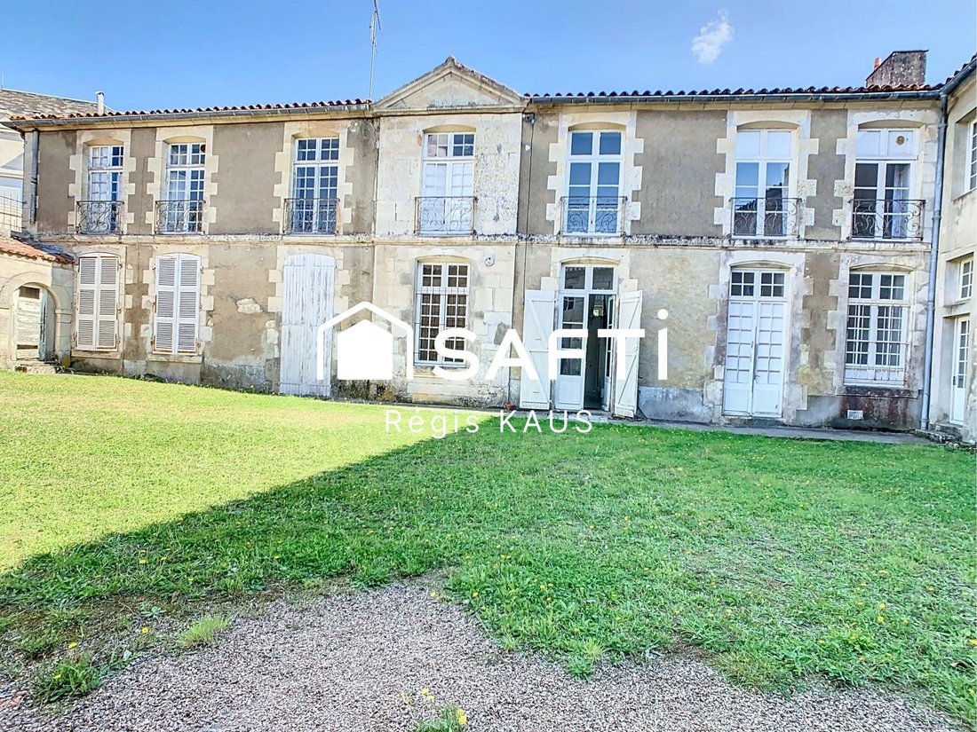House in Est-Port, Lucon, France 2 - 16964889