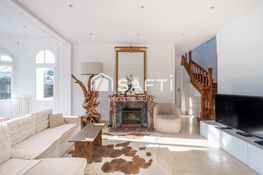 House in Poissy, Ile-de-France, France 4 - 16964909