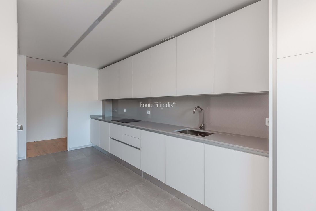 Apartment in Carcavelos e Parede, Lisbon, Portugal 3 - 16574968