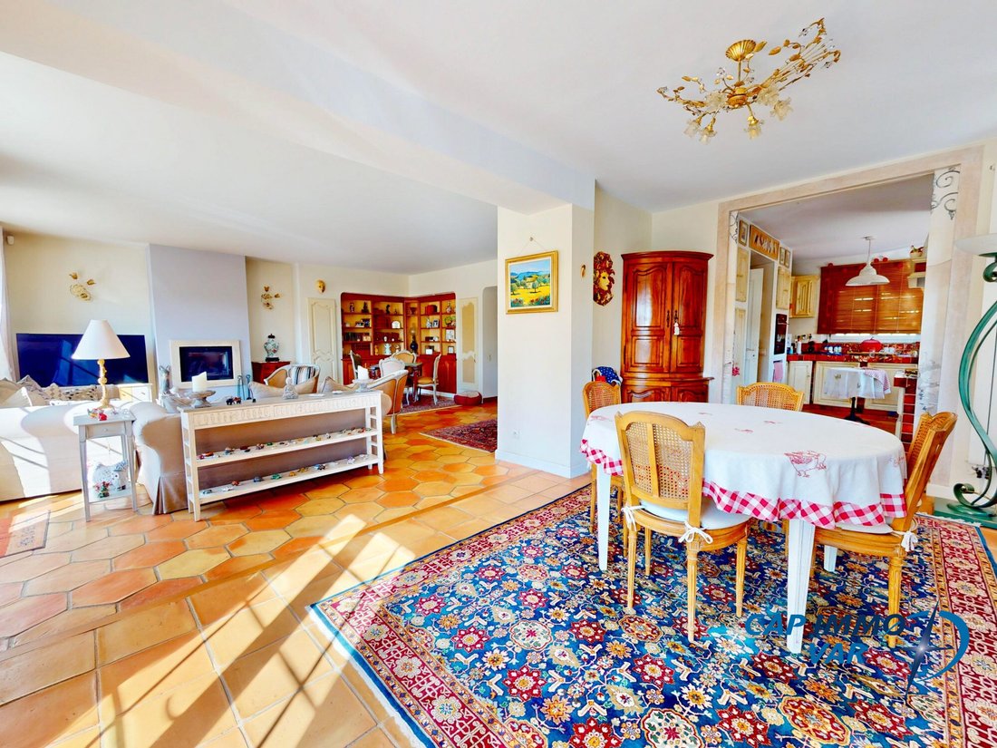 Villa in Sanary-sur-Mer, Provence-Alpes-Côte d'Azur, France 5 - 16847229