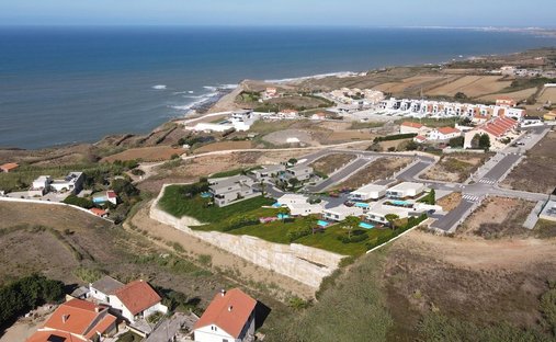 Terreno a Lourinha e Atalaia, Lisbona, Portogallo 1