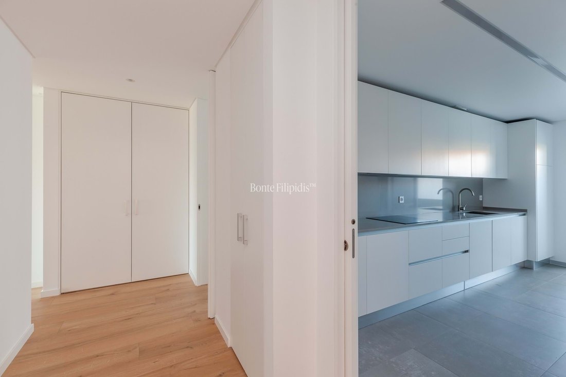 Apartment in Carcavelos e Parede, Lisbon, Portugal 3 - 16574979