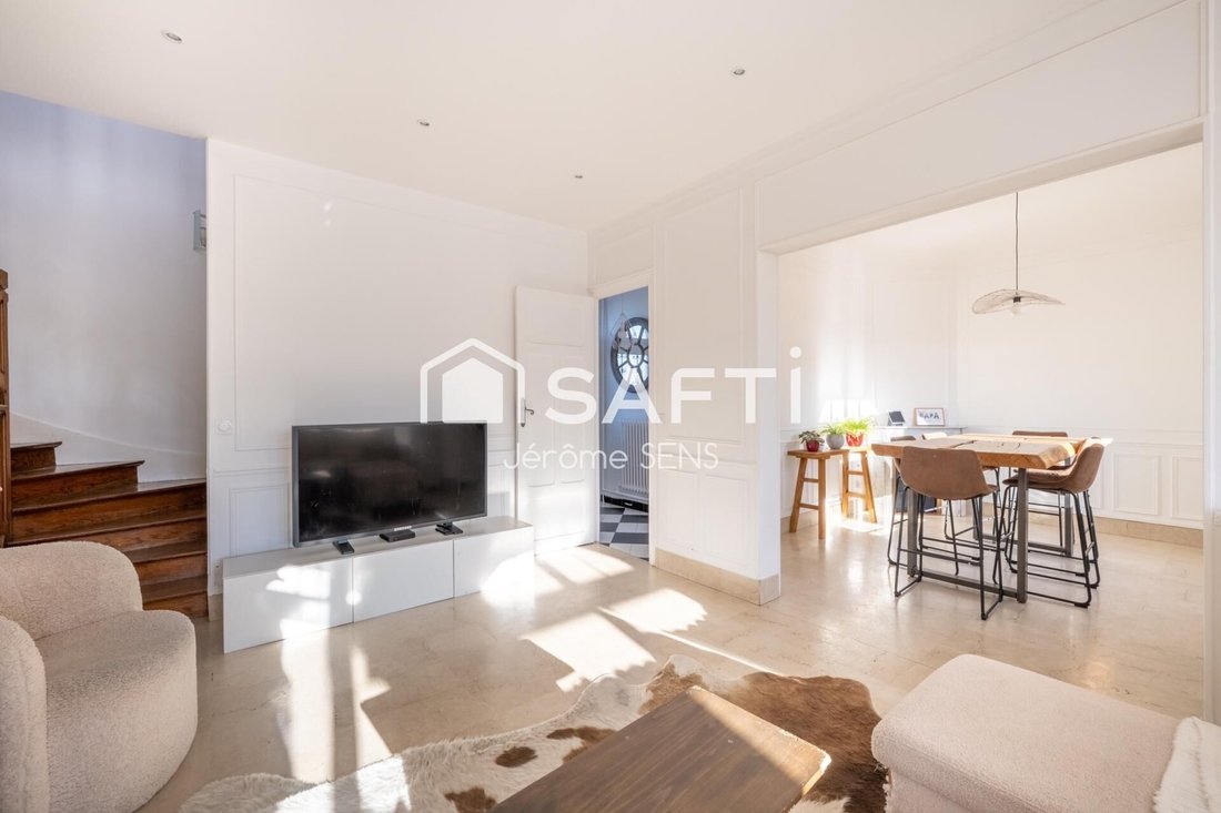 House in Poissy, Ile-de-France, France 3 - 16964909