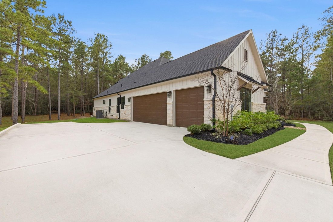 House in Huntsville, Texas, United States 2 - 16965506