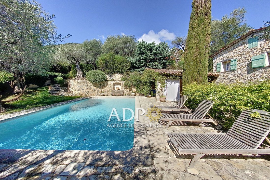 Villa in Grasse, Provence-Alpes-Côte d'Azur, France 3 - 16964263