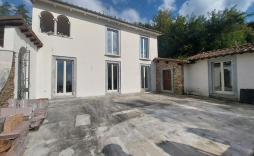 Villa en Centro, Massa, Italia 1
