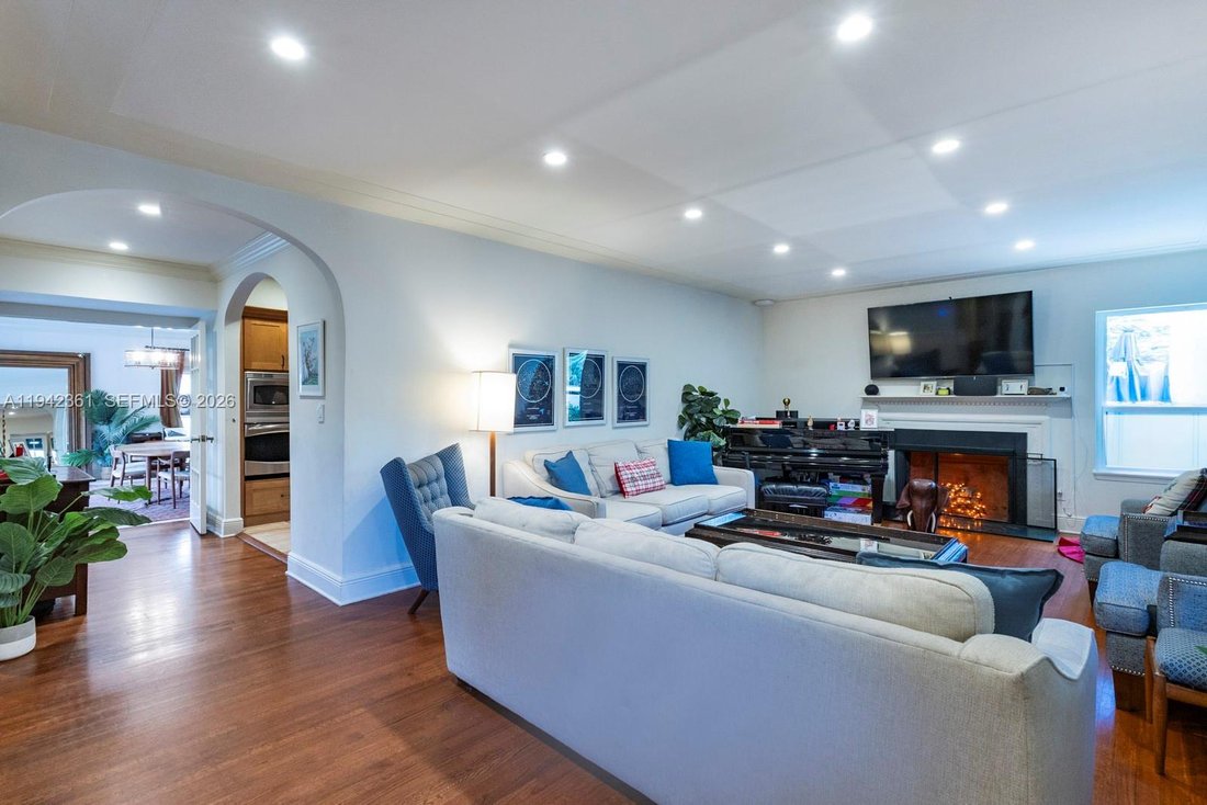 Casa a Miami, Florida, Stati Uniti 2 - 16966086