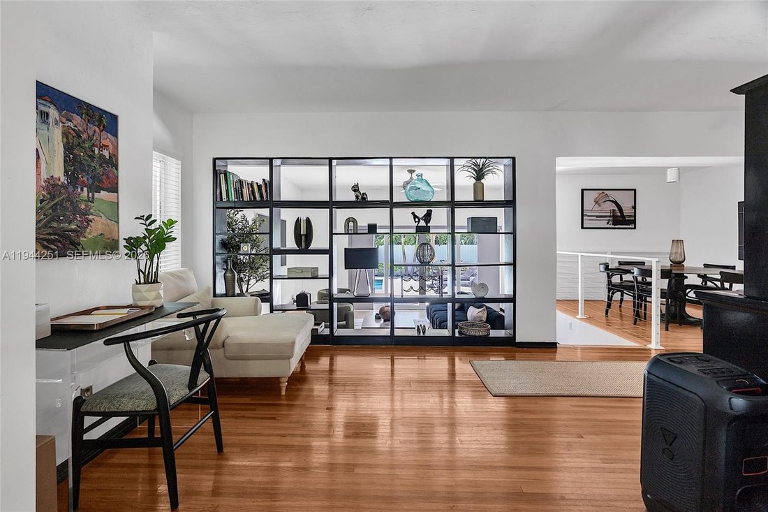 House in Biscayne Park, Florida, United States 3 - 16966987