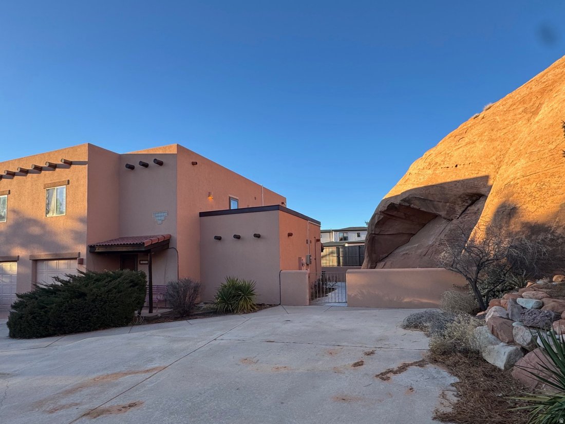 House in Moab, Utah, United States 2 - 16965471