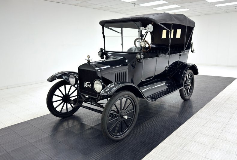 Cabriolet in Morgantown, United States 1 - 16968358
