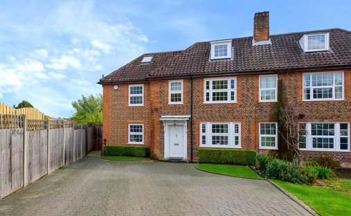 House in Barnet, England 1