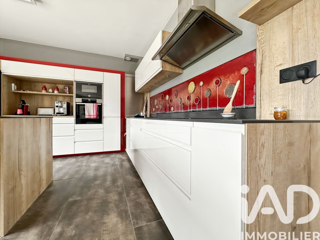 House in Noisy-le-Grand, Ile-de-France, France 5 - 16965235