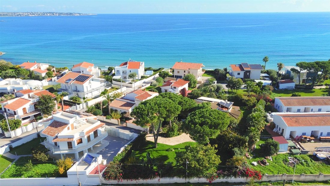 Villa in Fontane Bianche - Cassibile, Fontane Bianche, Sicily 1 - 16966877