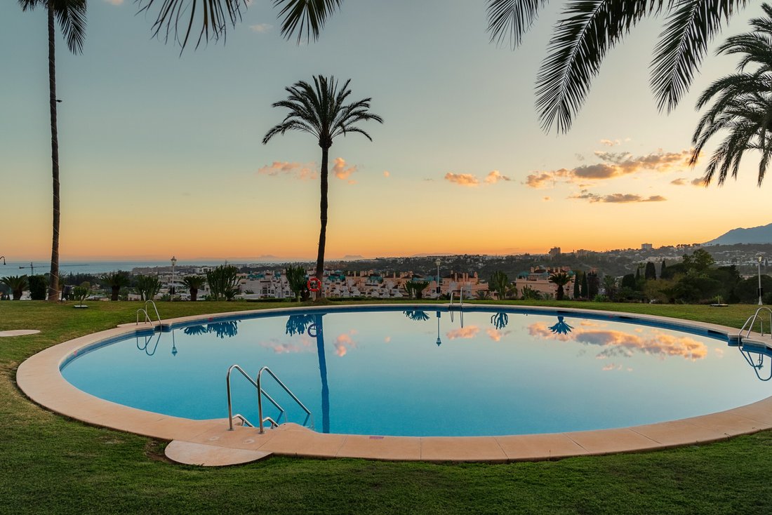 Apartment in Marbella, Andalusia, Spain 1 - 16968313