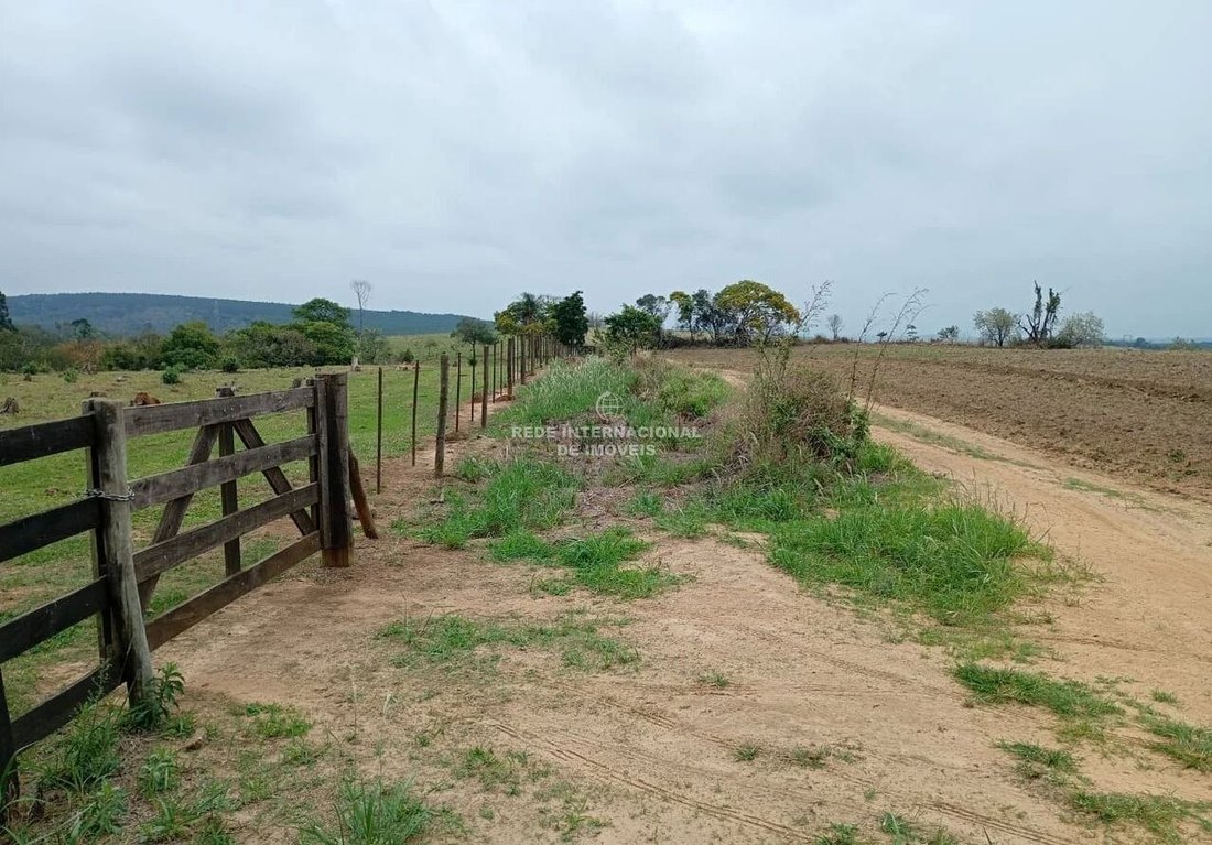 Farm Ranch in Araçoiaba da Serra, State of São Paulo, Brazil 3 - 16968487