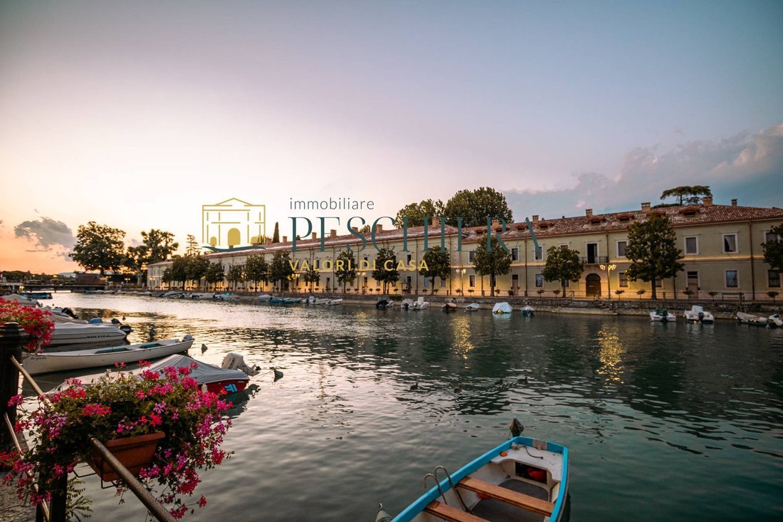 Apartment in Centro, Peschiera del Garda, Veneto 3 - 16967378