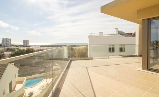 Apartamento en Alvor, Algarve, Portugal 1