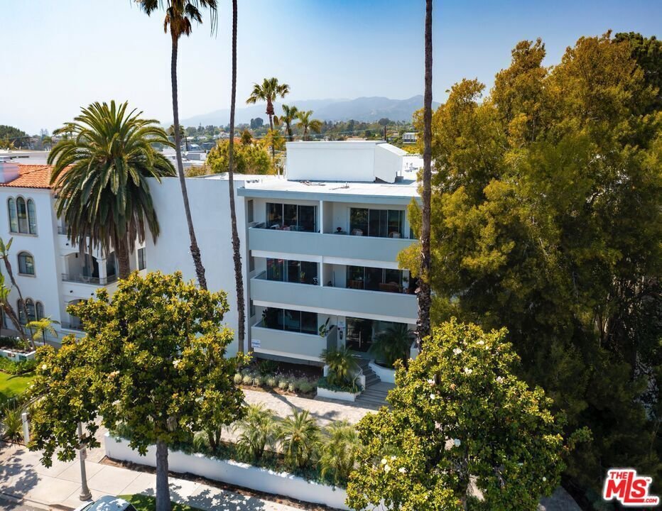 Santa Monica, California, United States 4 - 16965842
