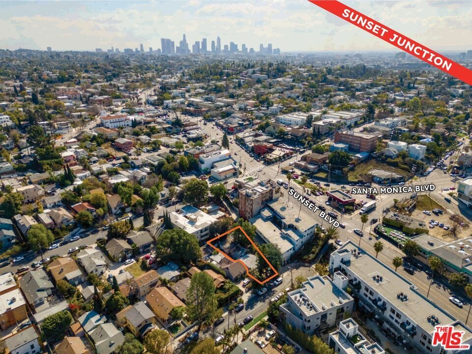 Land in Los Angeles, California, United States 1 - 16966893