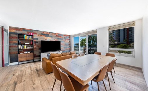 Apartment in Miami, Florida, United States 1