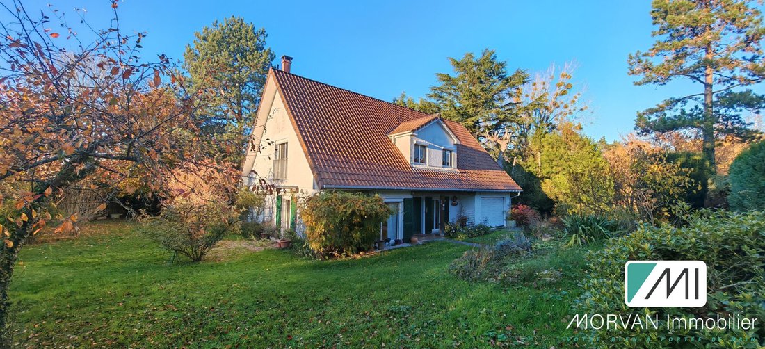 House in Les Essarts-le-Roi, Ile-de-France, France 1 - 16967488